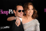 th_09989_jenniferlopezthebackupplanpremieretikipetercelebritycity005_123_414lo.jpg