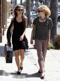 th_50197_celebrity_paradise.com_AnnaLynneandAngelMcCordTheElder_32_122_524lo.jpg